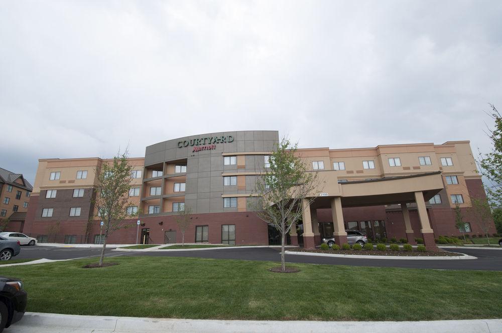 Hotel Courtyard By Marriott Lexington Keeneland/Airport Exterior foto